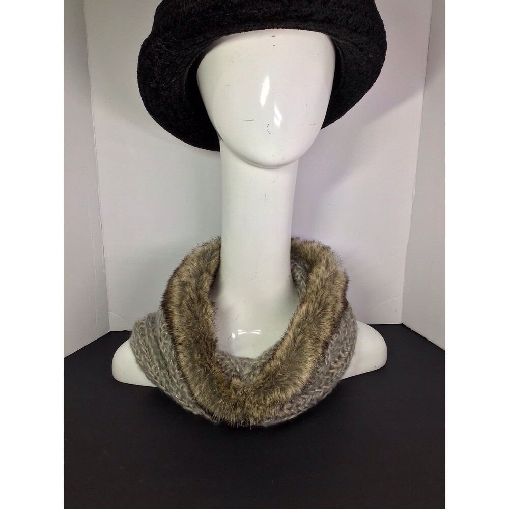 Jaclyn Smith Warm And Fuzzy Scarf W/ Faux Fur,angle